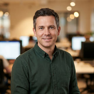 Daniel Carter, listed as Chief Technology Officer at Frank Worthelance, in a profile image